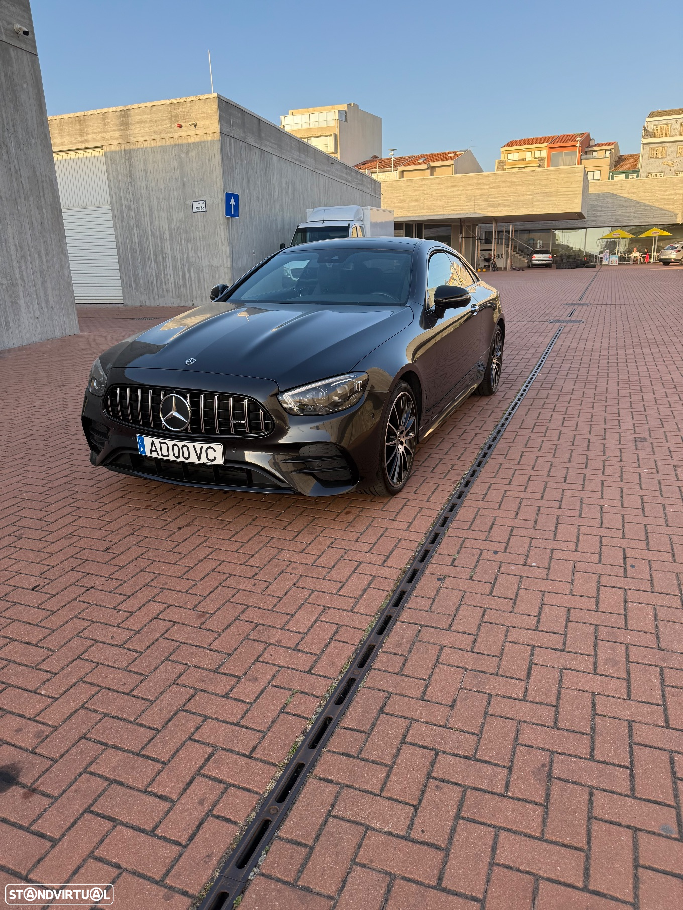 Mercedes-Benz E 220 d AMG Line - 3