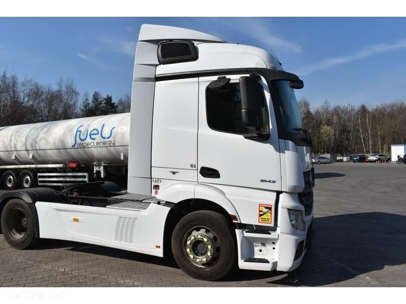 Mercedes-Benz Actros - 12