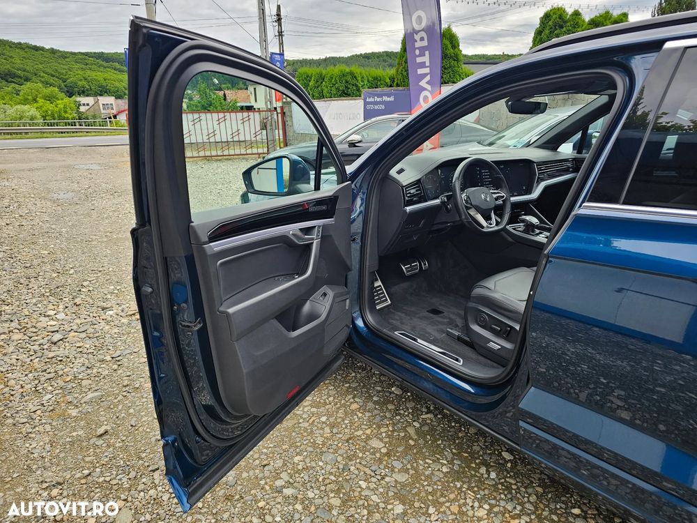 VOLKSWAGEN Touareg 2023 — imagine 14