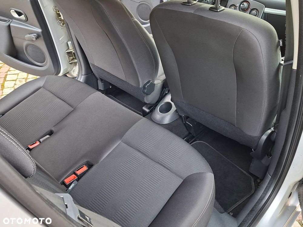 Renault Clio 1.2 16V 75 Night and Day - 15