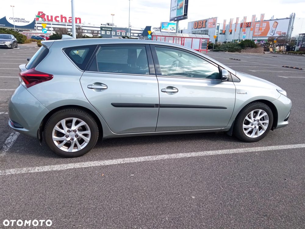 Toyota Auris Hybrid 135 Premium - 4
