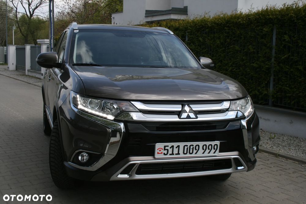 Mitsubishi Outlander 2.2 DID Intense - 6