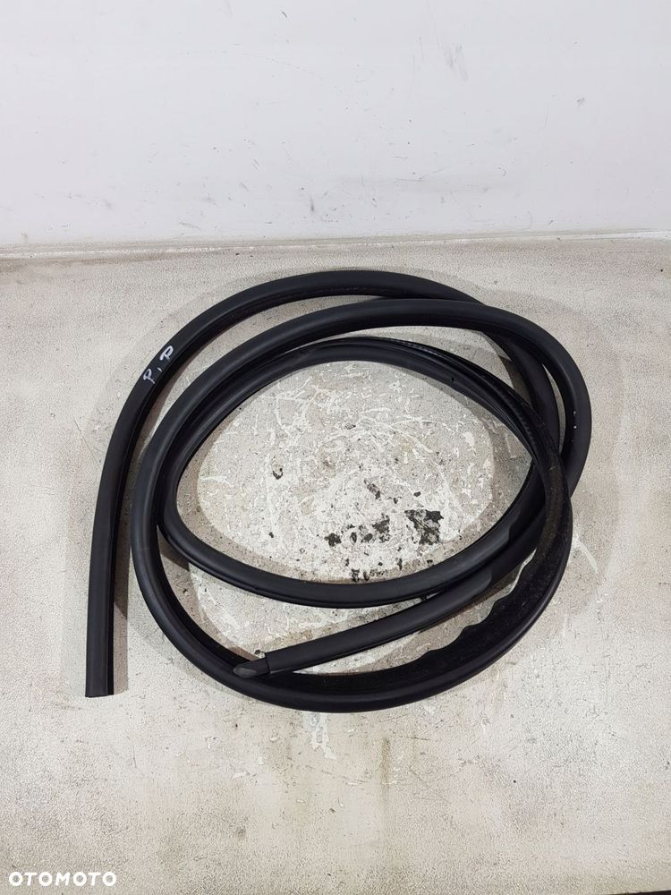 uszczelka karoseryjna drzwi prawy przód bmw e60 e61 lci eur - 1
