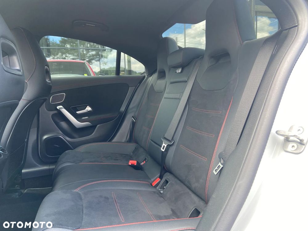 Mercedes-Benz CLA 200 AMG Line 7G-DCT - 9
