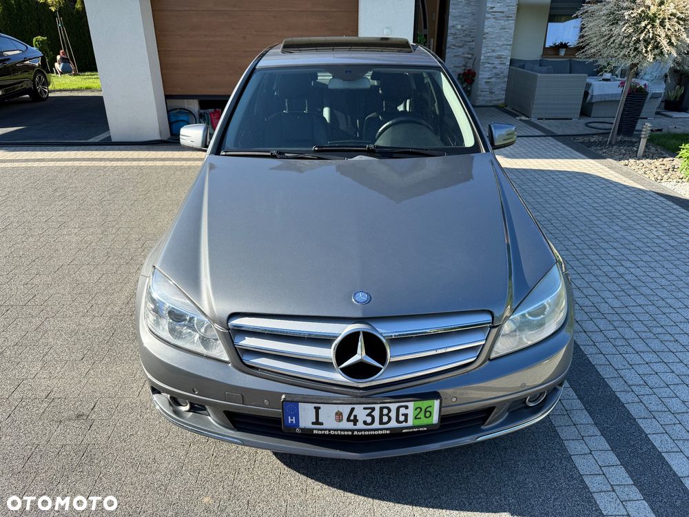 Mercedes-Benz Klasa C 180 CGI Automatik BlueEFFICIENCY Elegance - 4