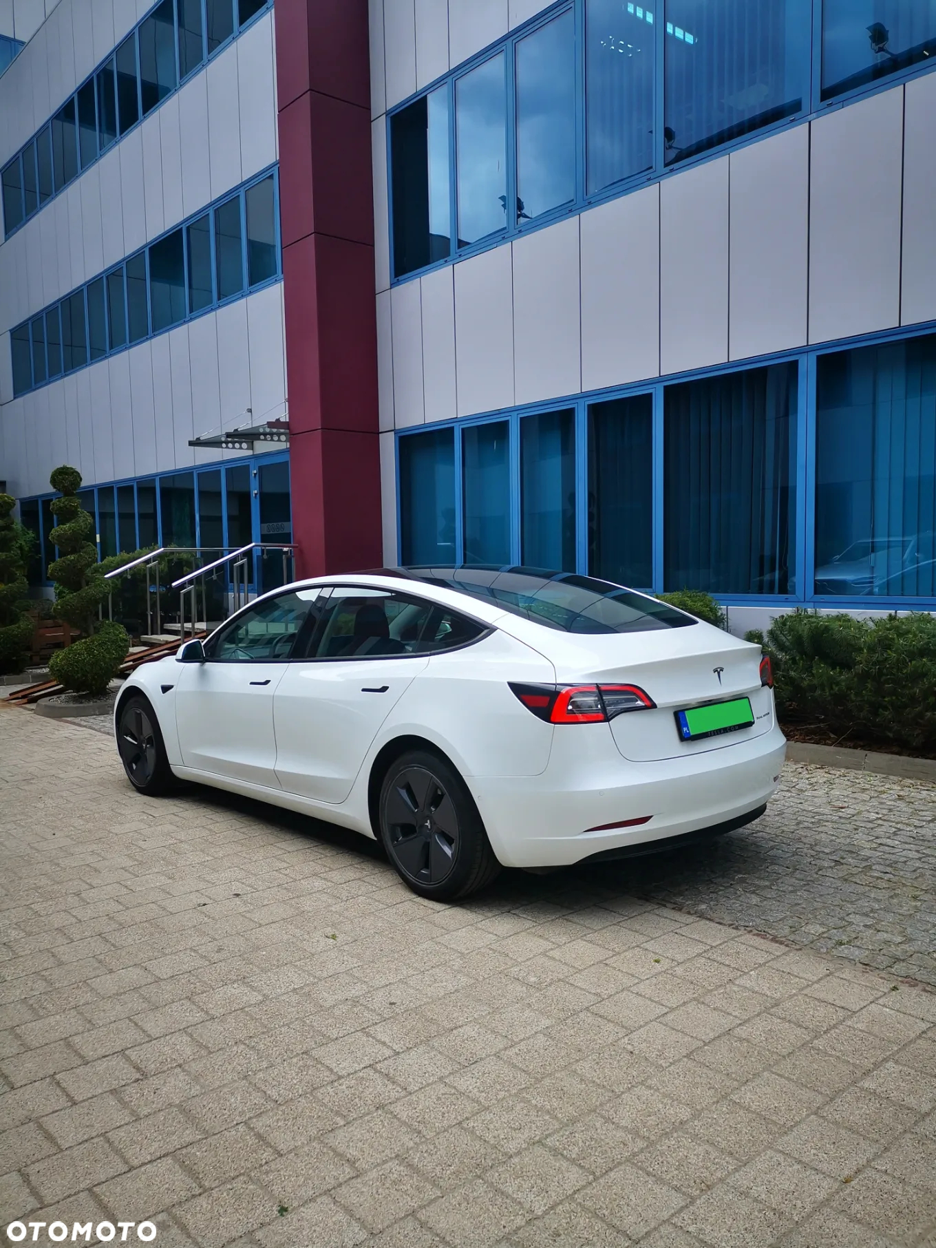 Tesla Model 3 - 6