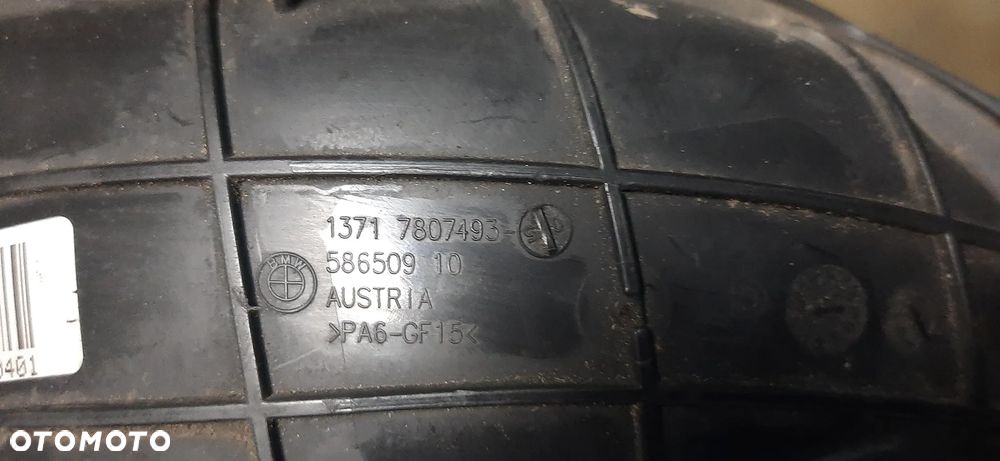 Przewód powietrza turbosprężarki dolot BMW F30 3l.d  13717807493 - 2