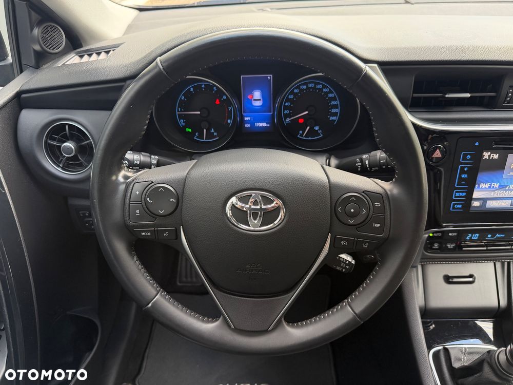 Toyota Auris 1.6 Premium - 13