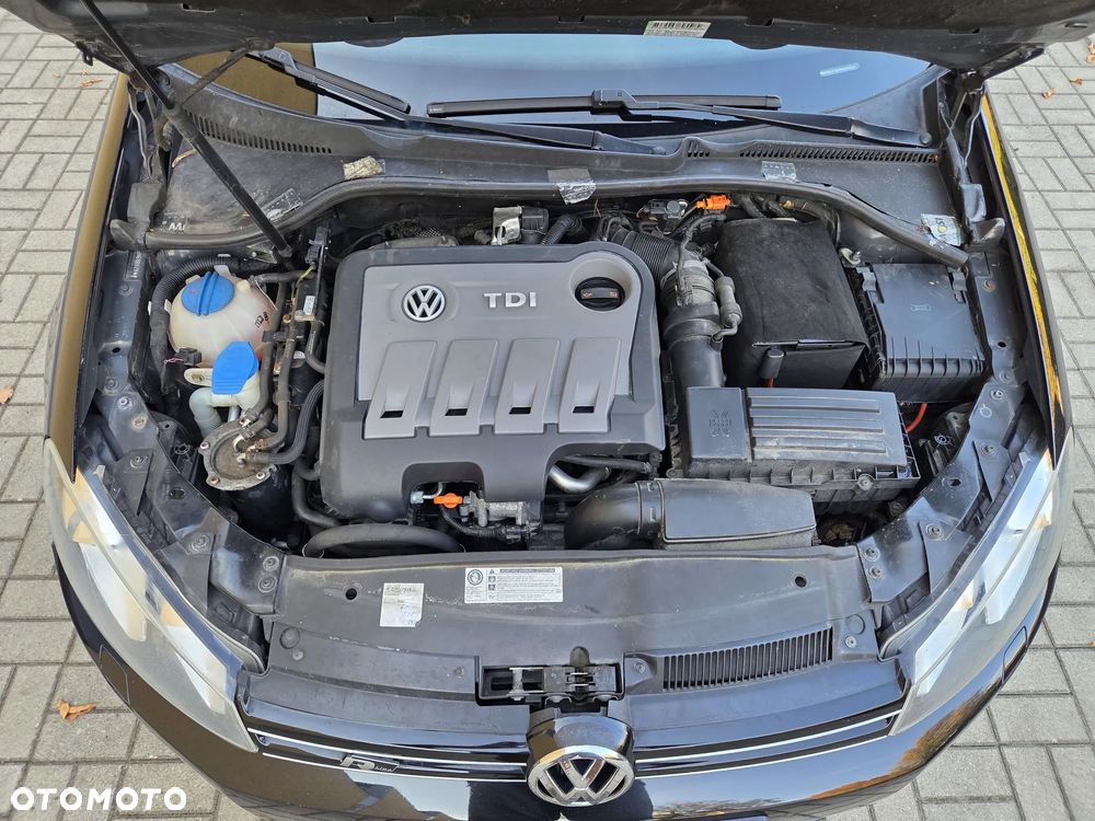 Volkswagen Golf 2.0 TDI DPF Highline - 29