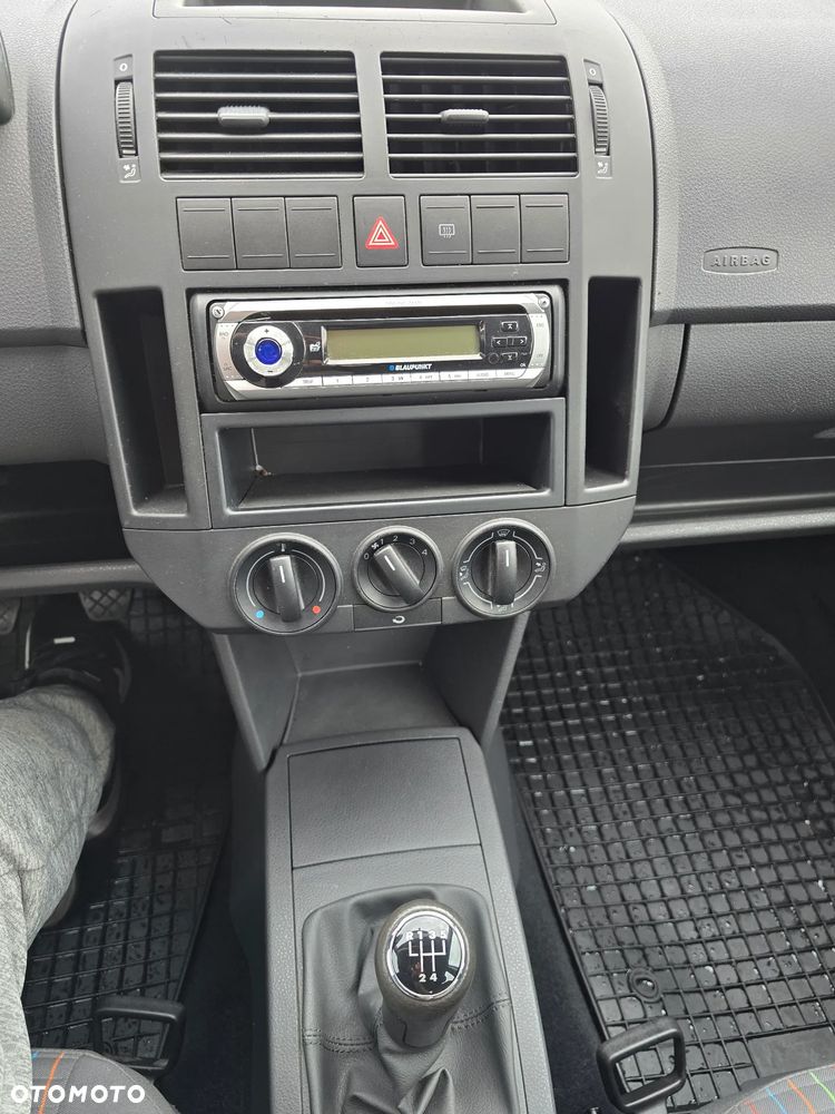 Volkswagen Polo 1.2 12V Comfortline - 22