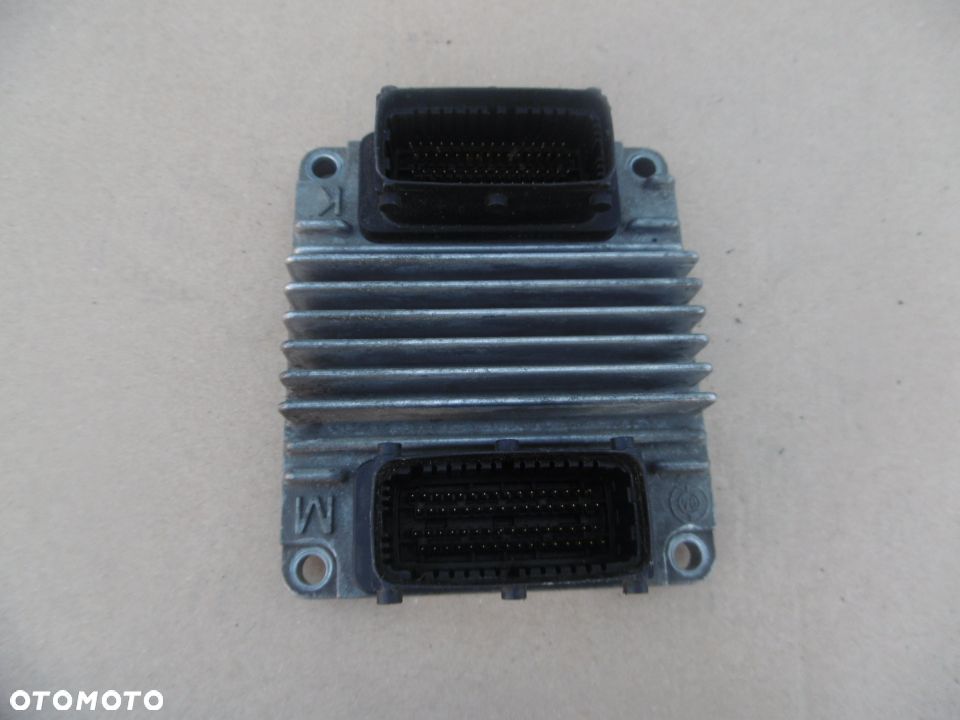 Komputer sterownik Meriva 1,7DTI 12227249 8973258946