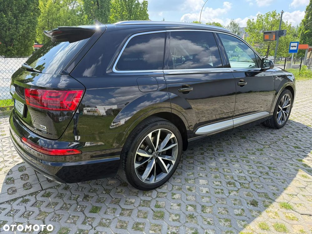 Audi Q7 - 7
