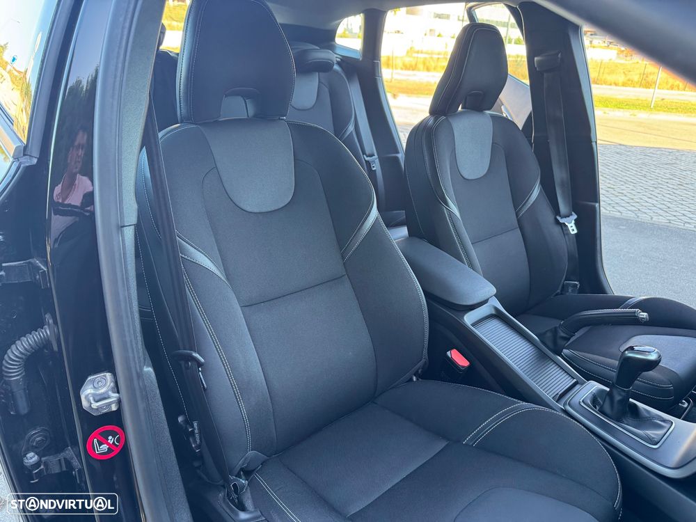 Volvo V40 2.0 D2 Kinetic Eco - 21