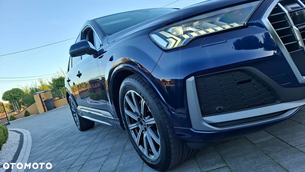 Audi Q7 - 11