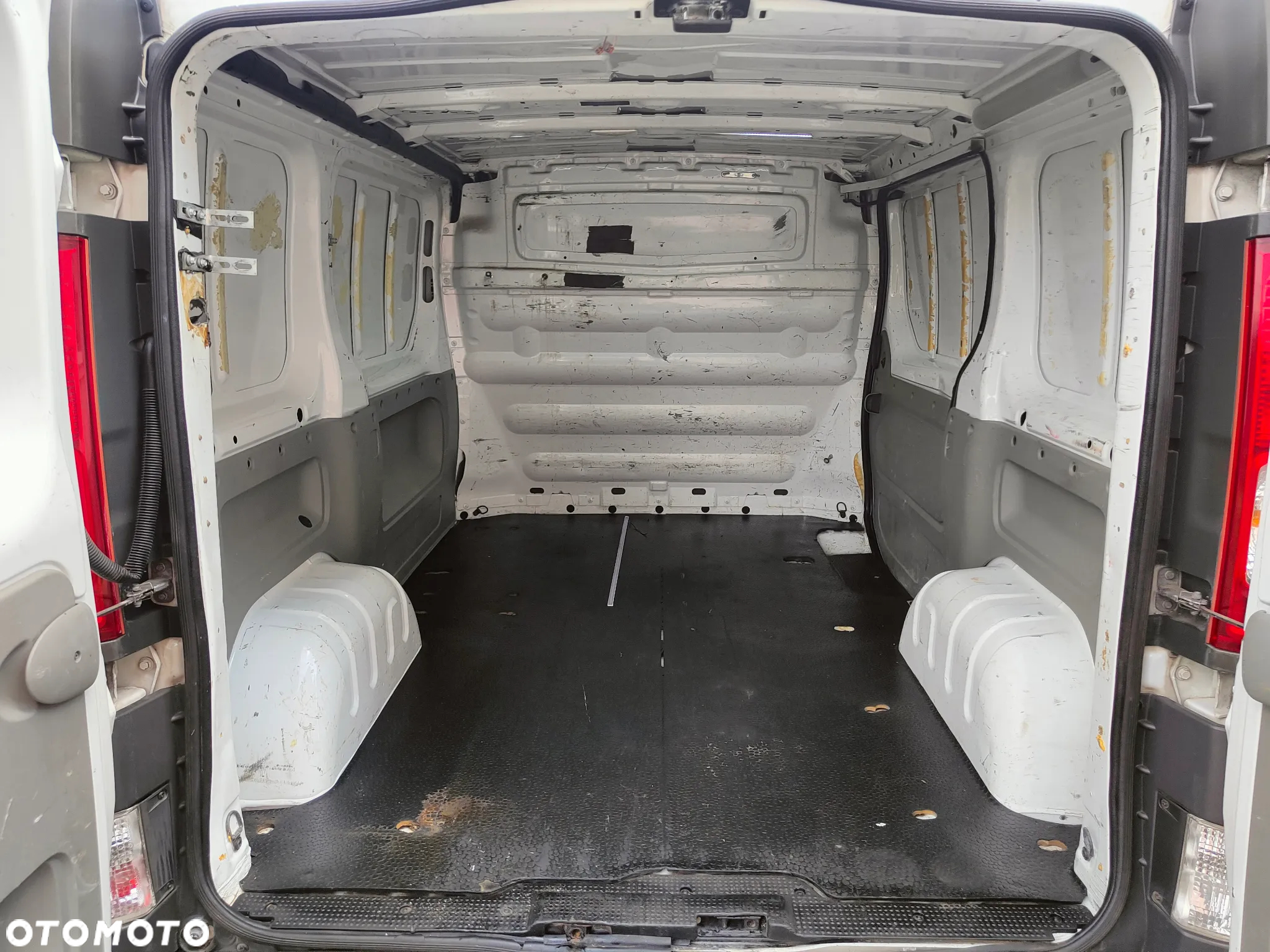 Renault Trafic - 15