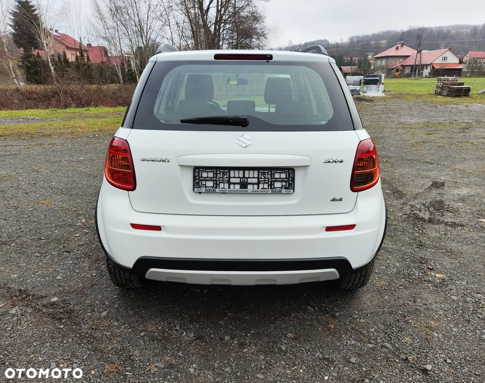 Suzuki SX4 1.6 VVT 4x4 Comfort - 9