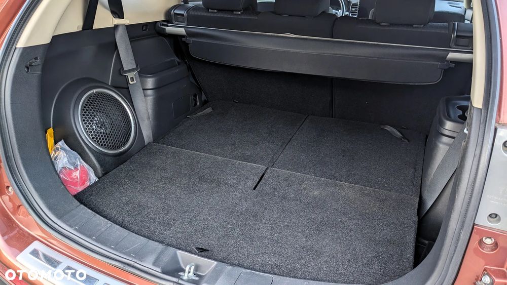 Mitsubishi Outlander 2.0 Intense + - 26