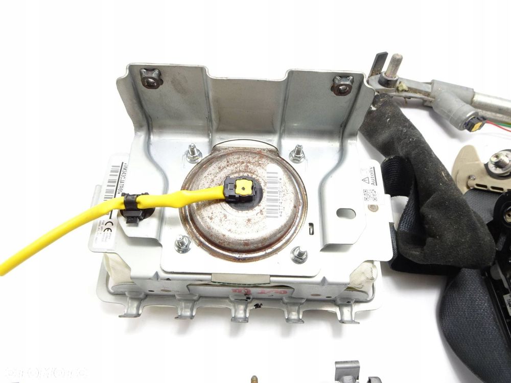 poduszki powietrzna pasy sensor kpl. mitsubishi outlander iii uk - 4