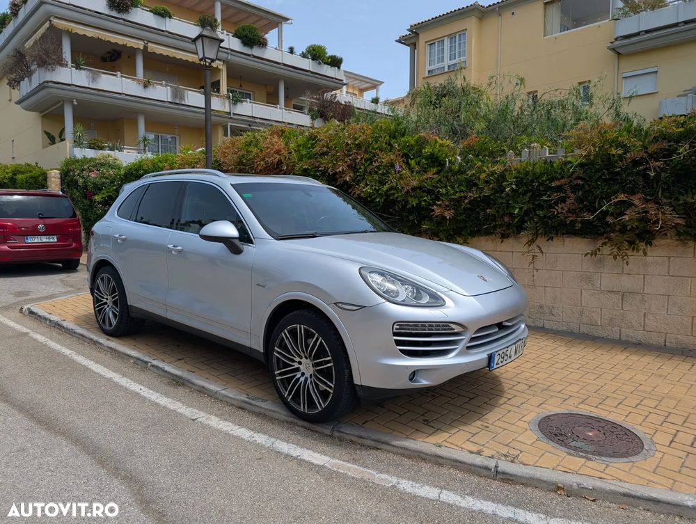 Porsche Cayenne Platinum Edition - 1
