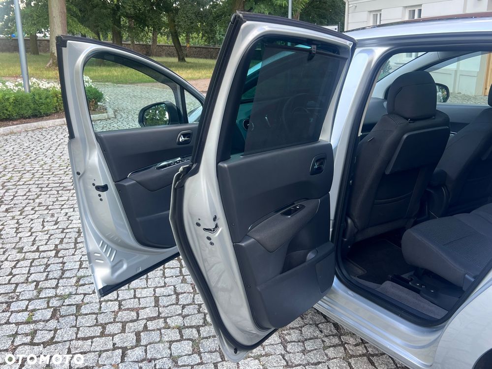 Peugeot 5008 HDI FAP 110 EGS6 Business-Line - 13