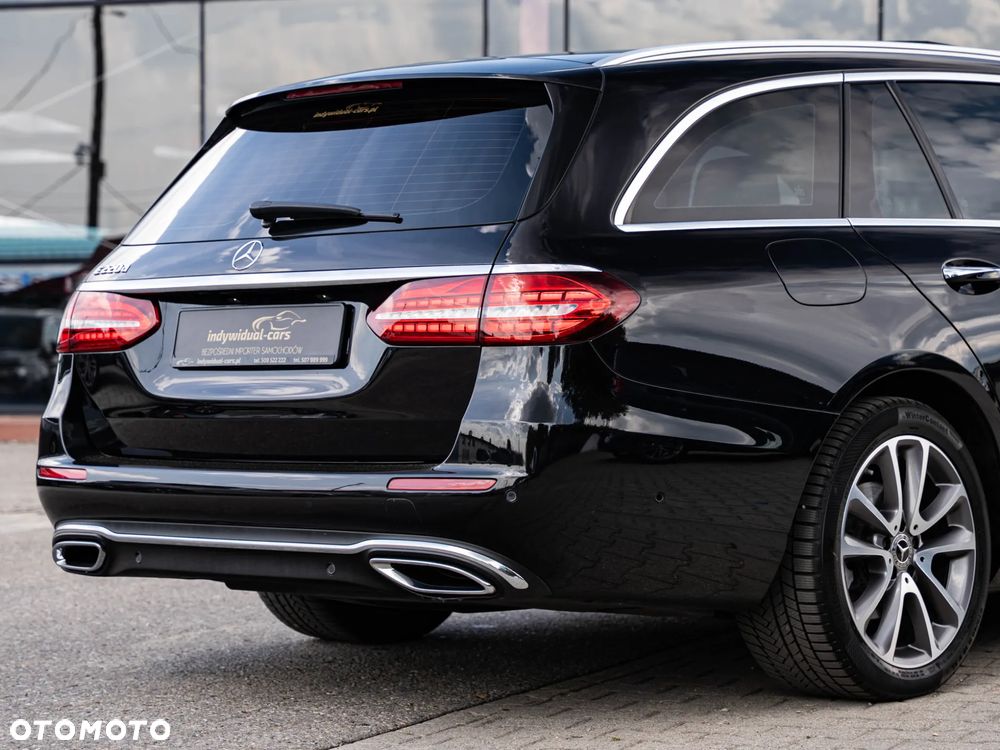 Mercedes-Benz Klasa E 220 d T 9G-TRONIC Exclusive - 14
