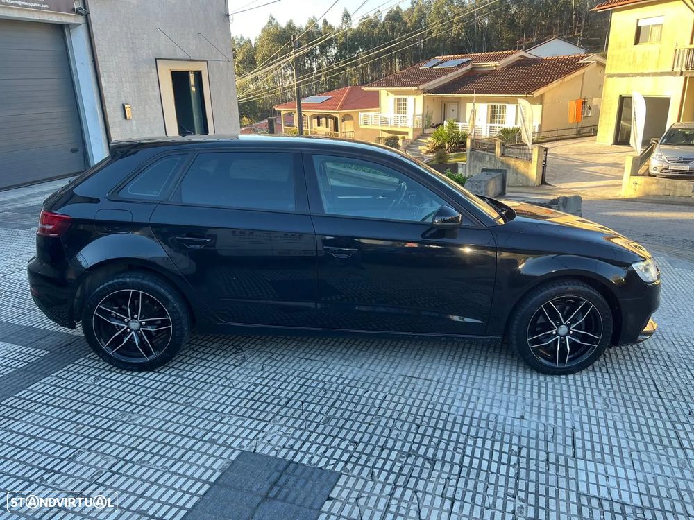Audi A3 Sportback 1.6 TDI S tronic design - 9