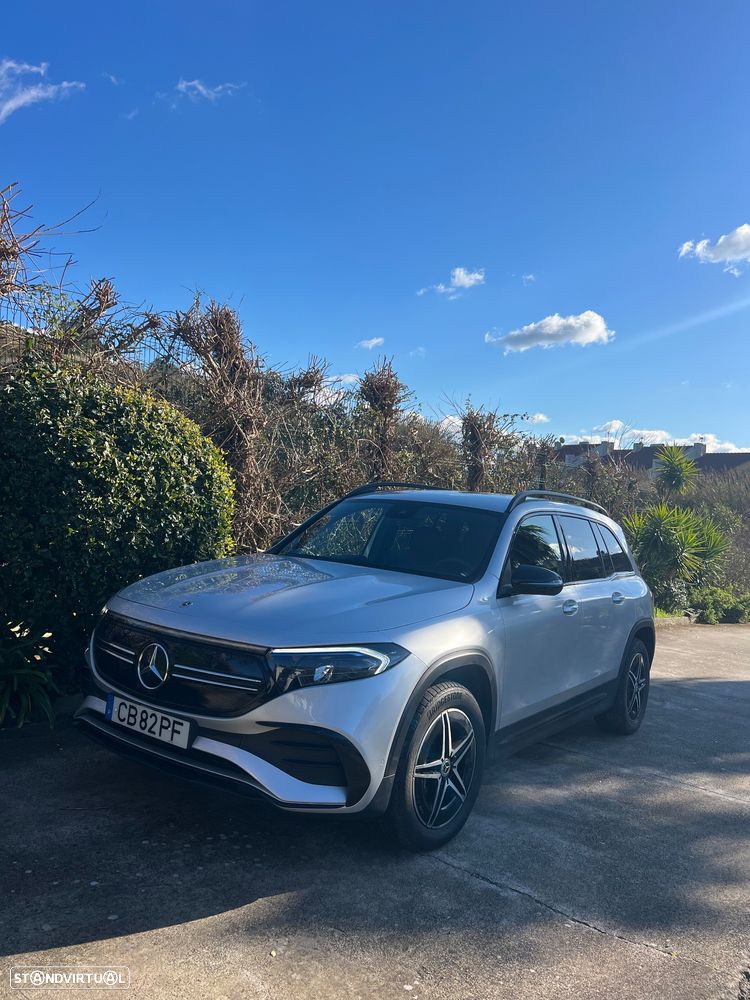 Mercedes-Benz EQB 300 4Matic AMG Line - 1