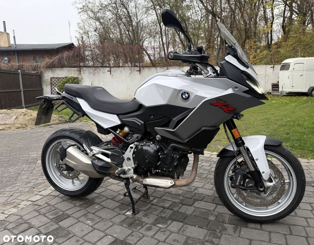 BMW F - 2