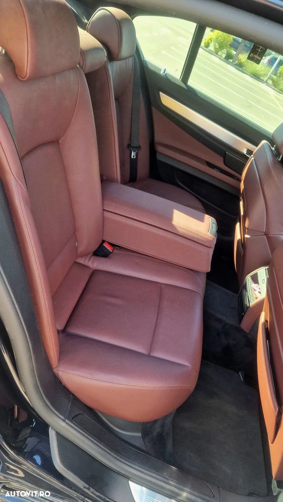 BMW Seria 7 740d Aut. - 6