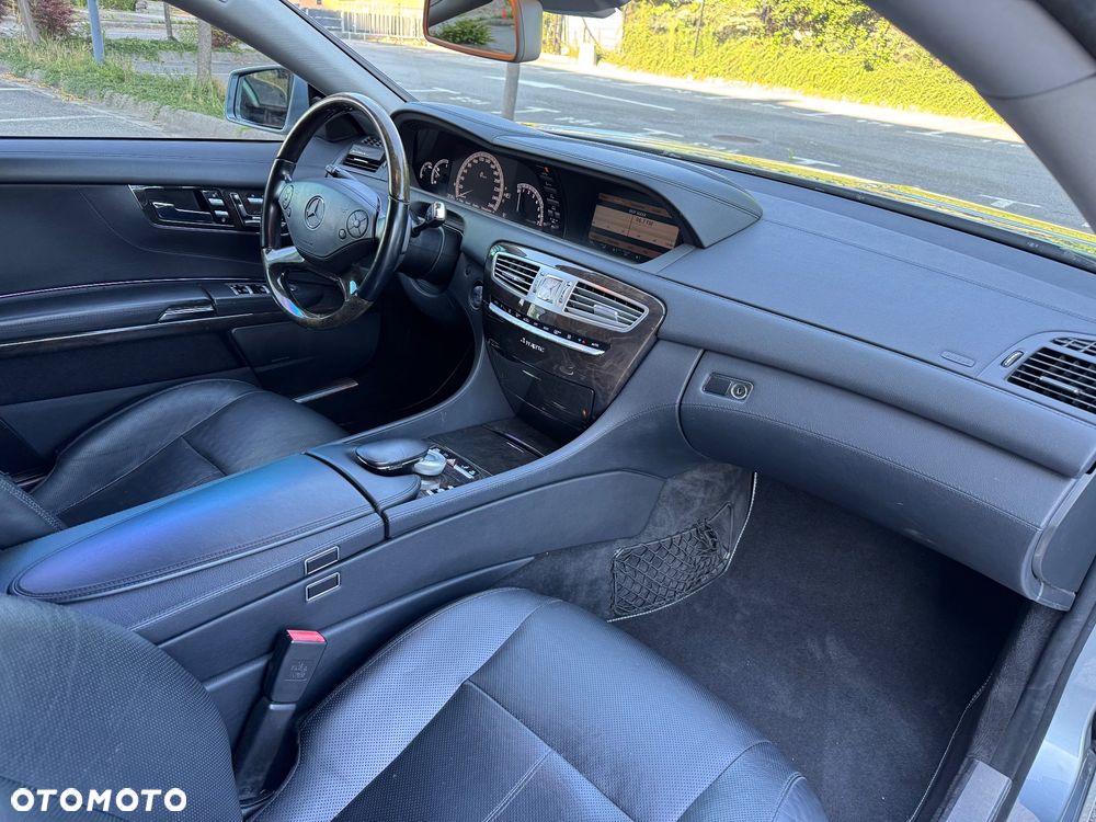 Mercedes-Benz CL 500 4Matic (BlueEFFICIENCY) 7G-TRONIC - 14