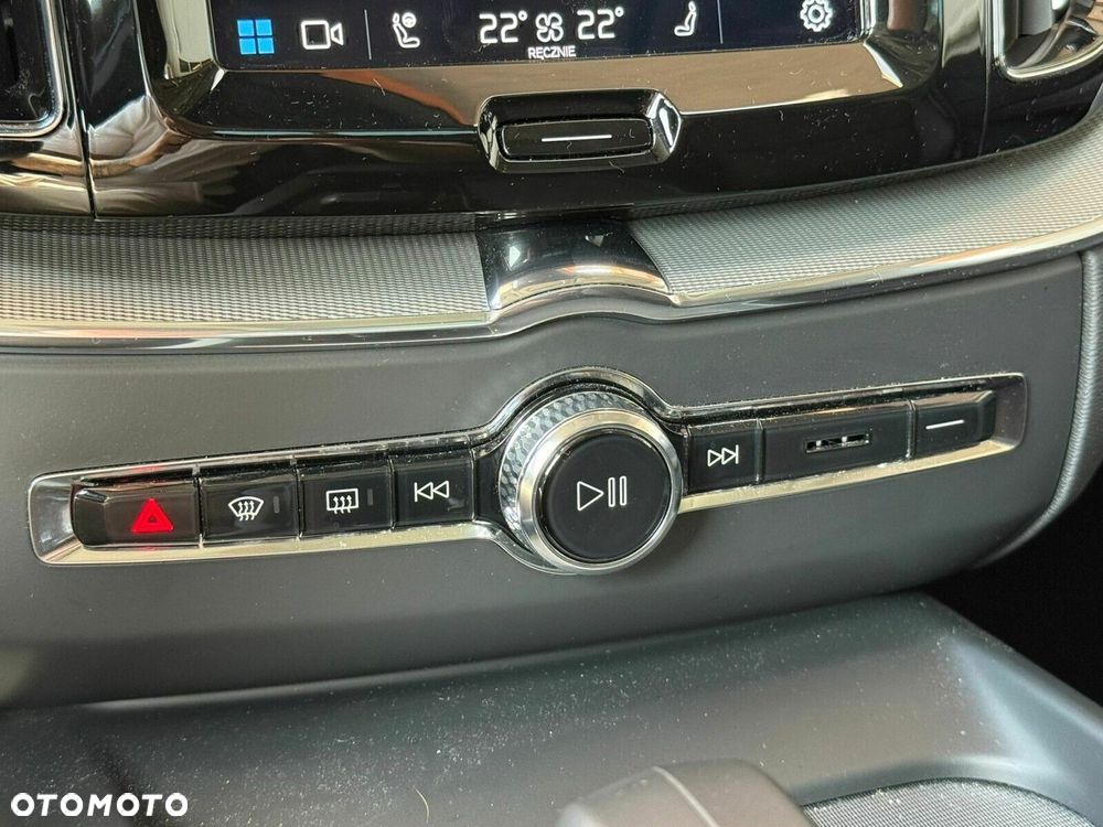 Volvo XC 60 - 25