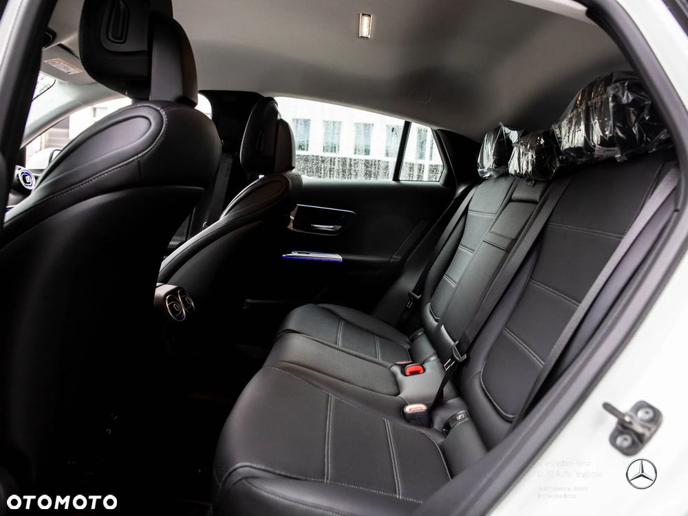 Mercedes-Benz GLC 300 mHEV 4-Matic Avantgarde - 9