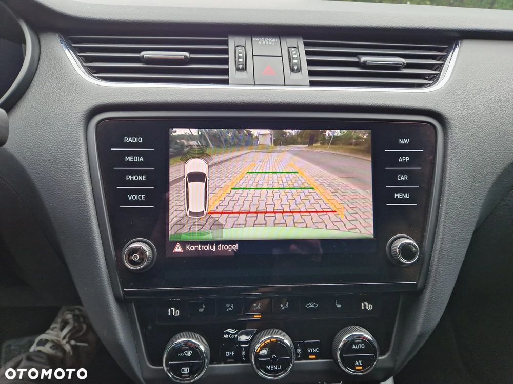 Skoda Octavia Combi 2.0 TDI 4x4 DSG RS60 - 25