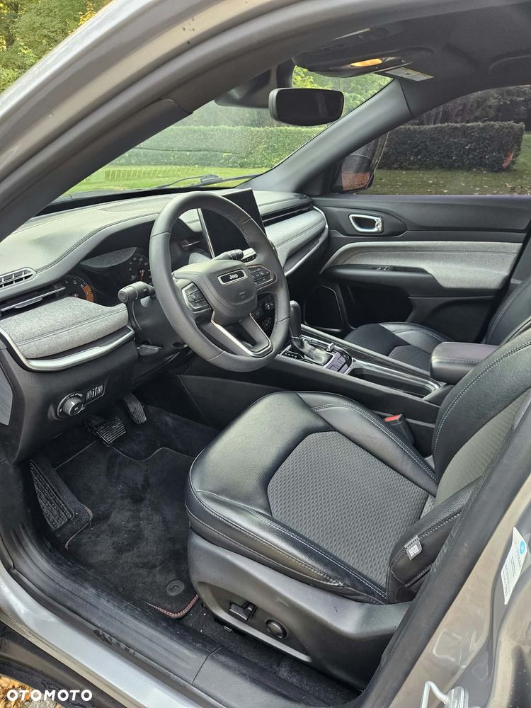 Jeep Compass - 14