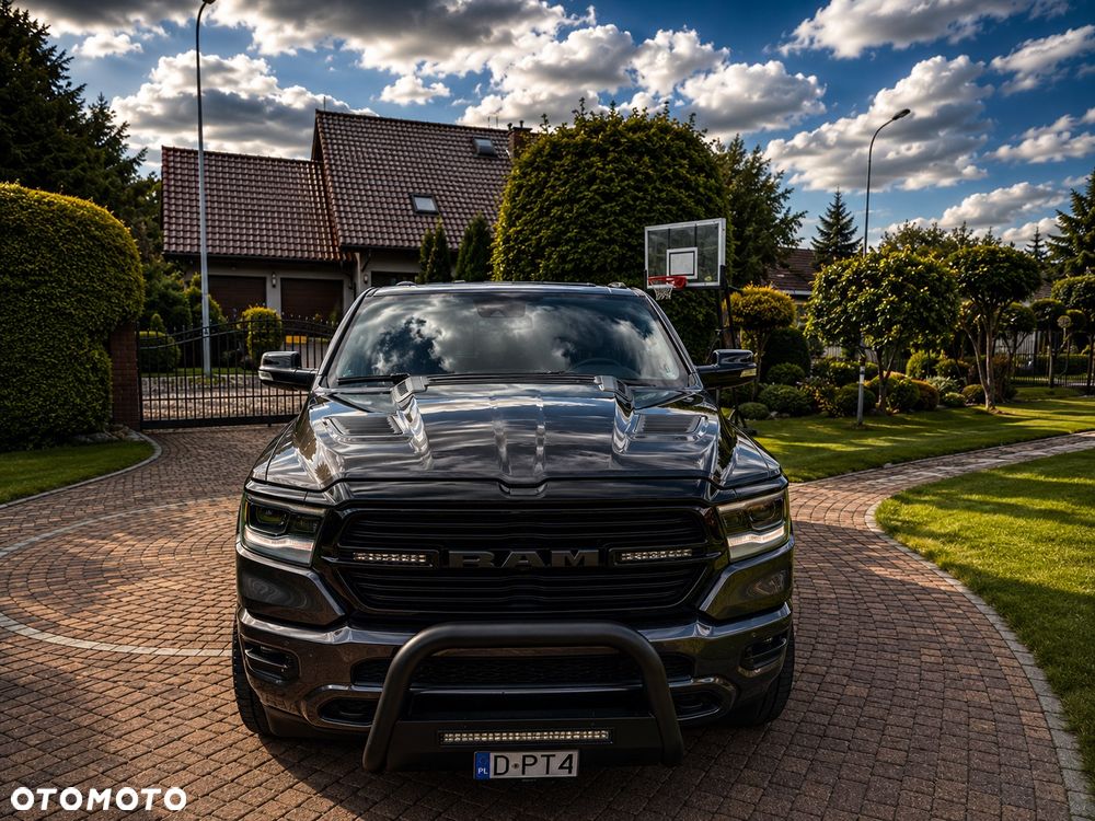 RAM 1500 5.7 Crew Cab Laramie - 1