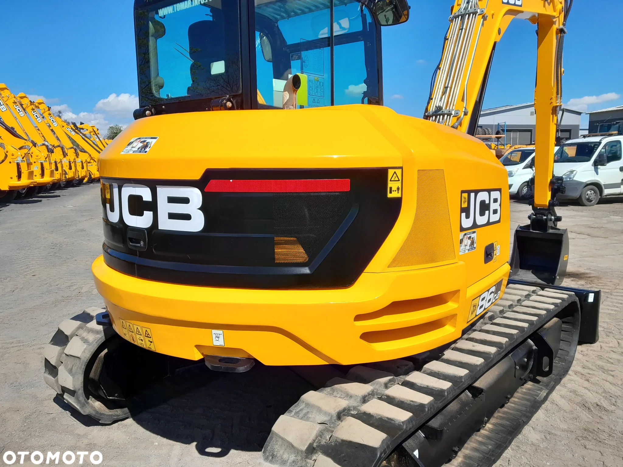 JCB 86C-2 - 13