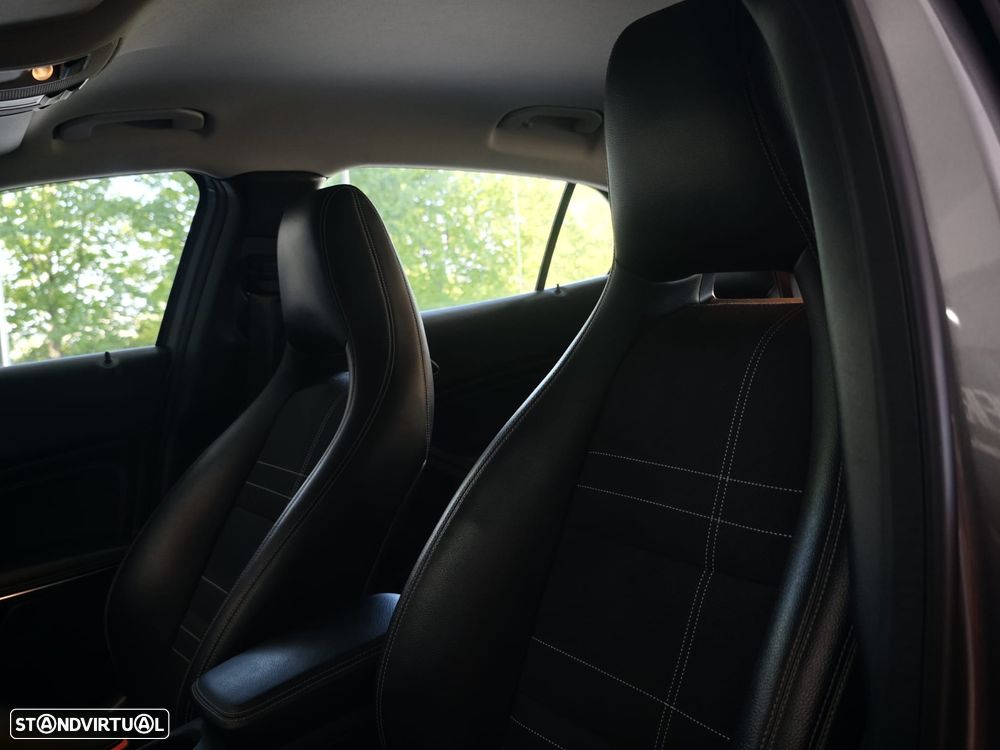 Mercedes-Benz GLA 200 (CDI) d 7G-DCT Urban - 28