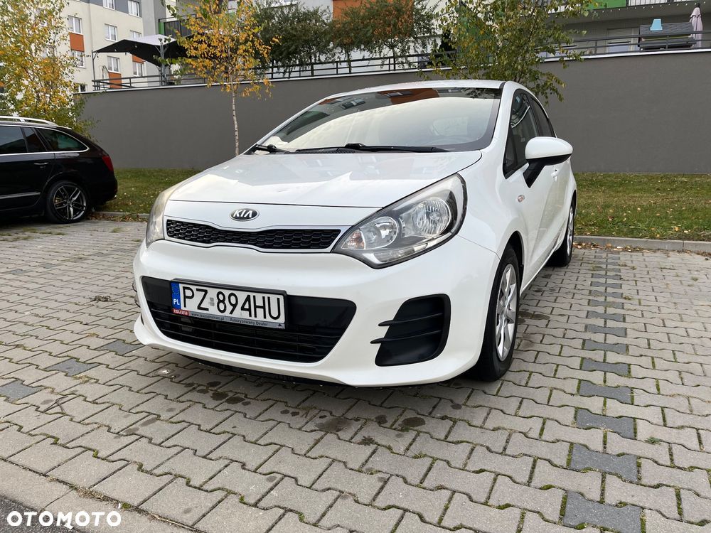 Kia Rio 1.2 L - 10
