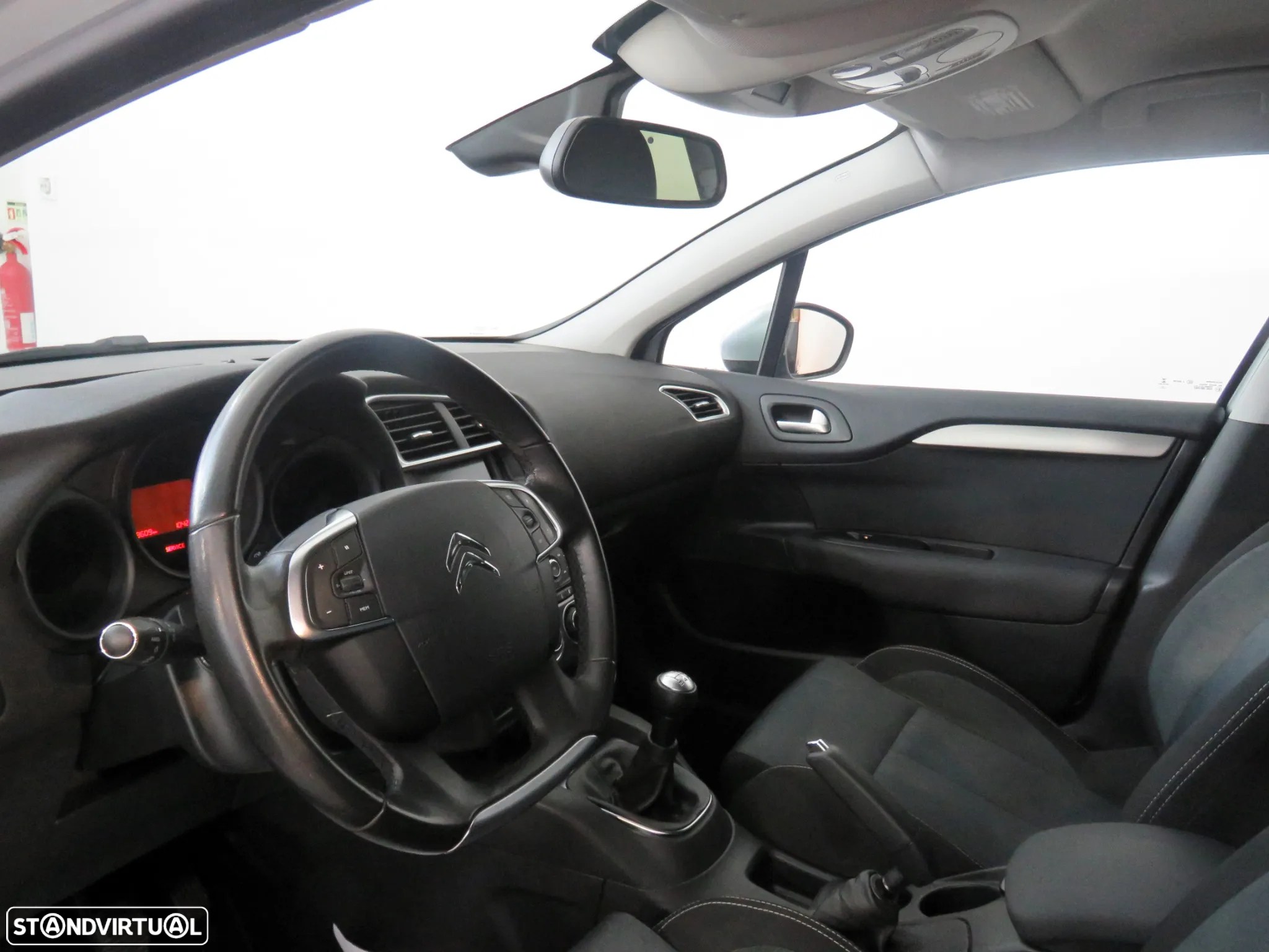 Citroën C4 1.6 HDi Attraction - 2