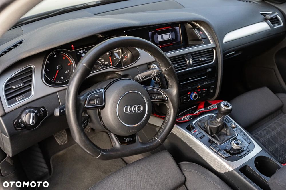 Audi A4 Avant 2.0 TDI - 13