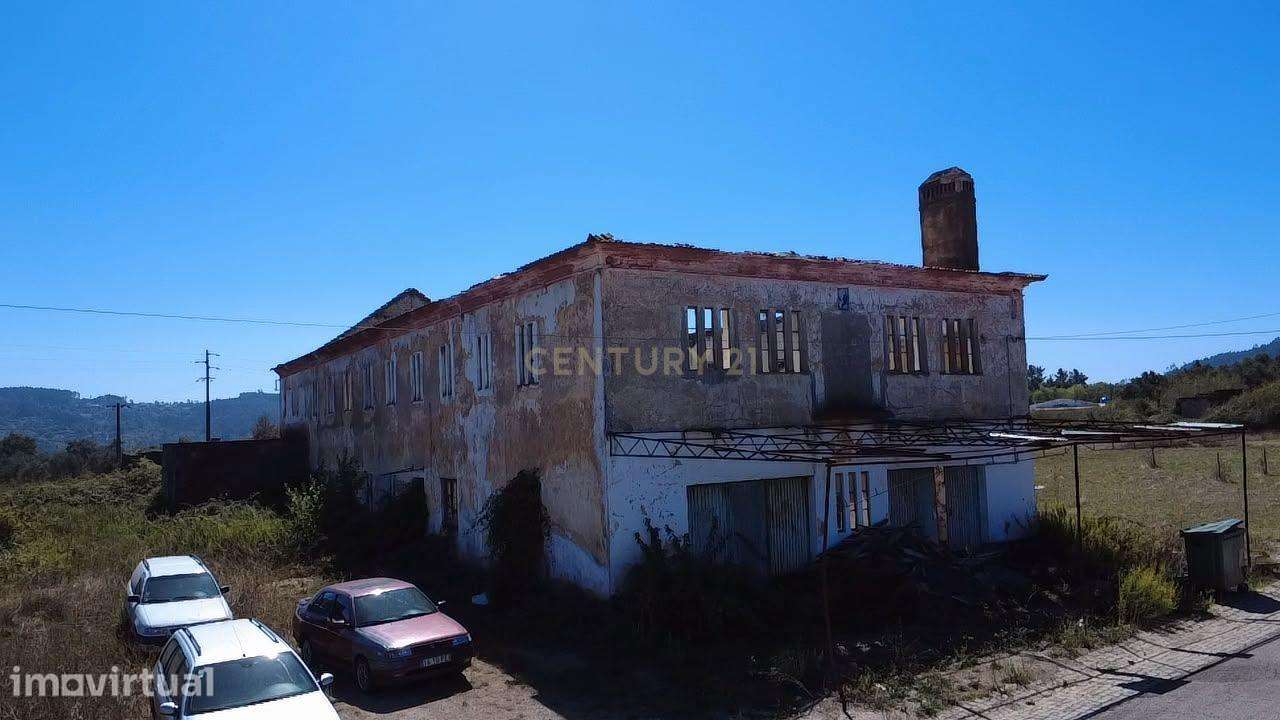 Armazém/Ruína com Potencial | Bairro Aguda | Figueiró dos Vinhos - Grande imagem: 4/11
