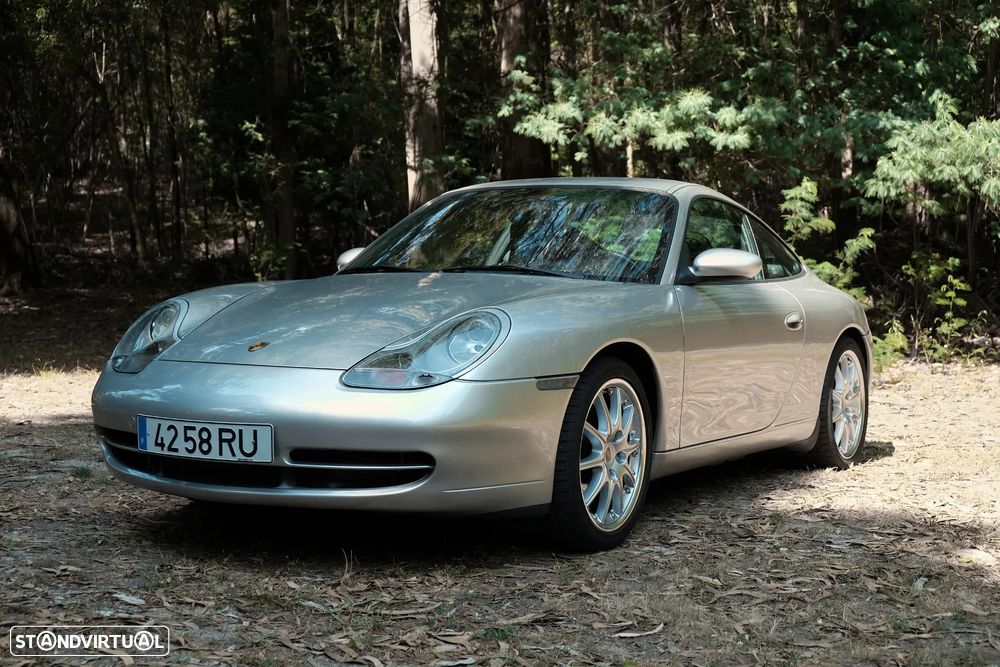 Porsche 911 (996) Carrera 4 Coupé - 1