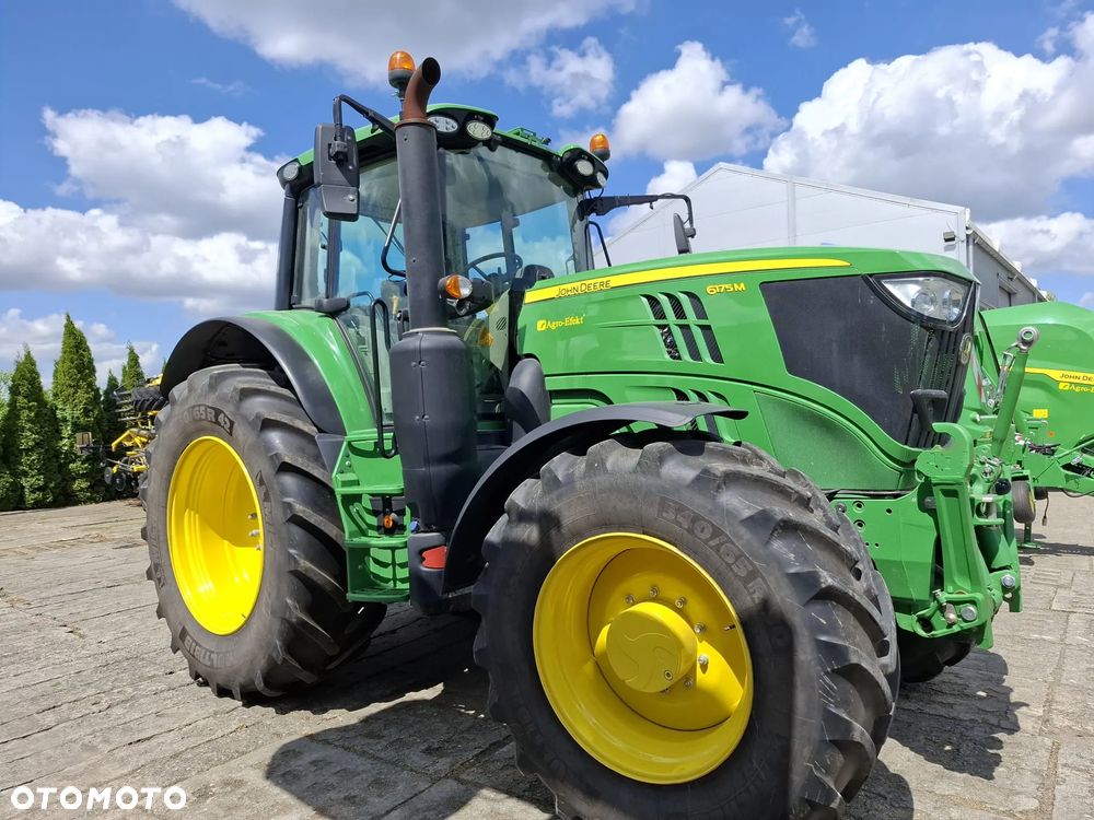 John Deere 6175M - 1