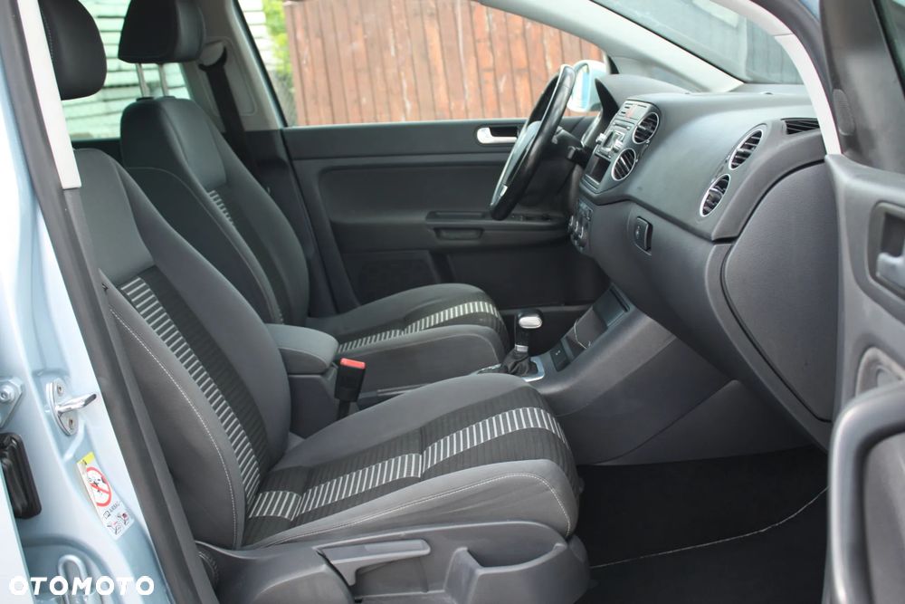 Volkswagen Golf Plus 1.9 TDI DPF DSG Comfortline - 28