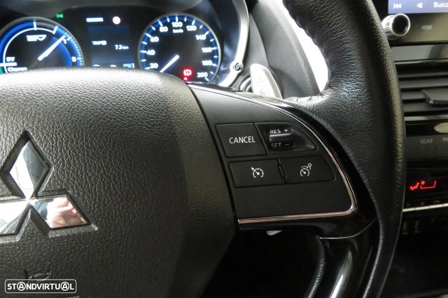 Mitsubishi Eclipse Cross 2.4 PHEV Black Edition - 14