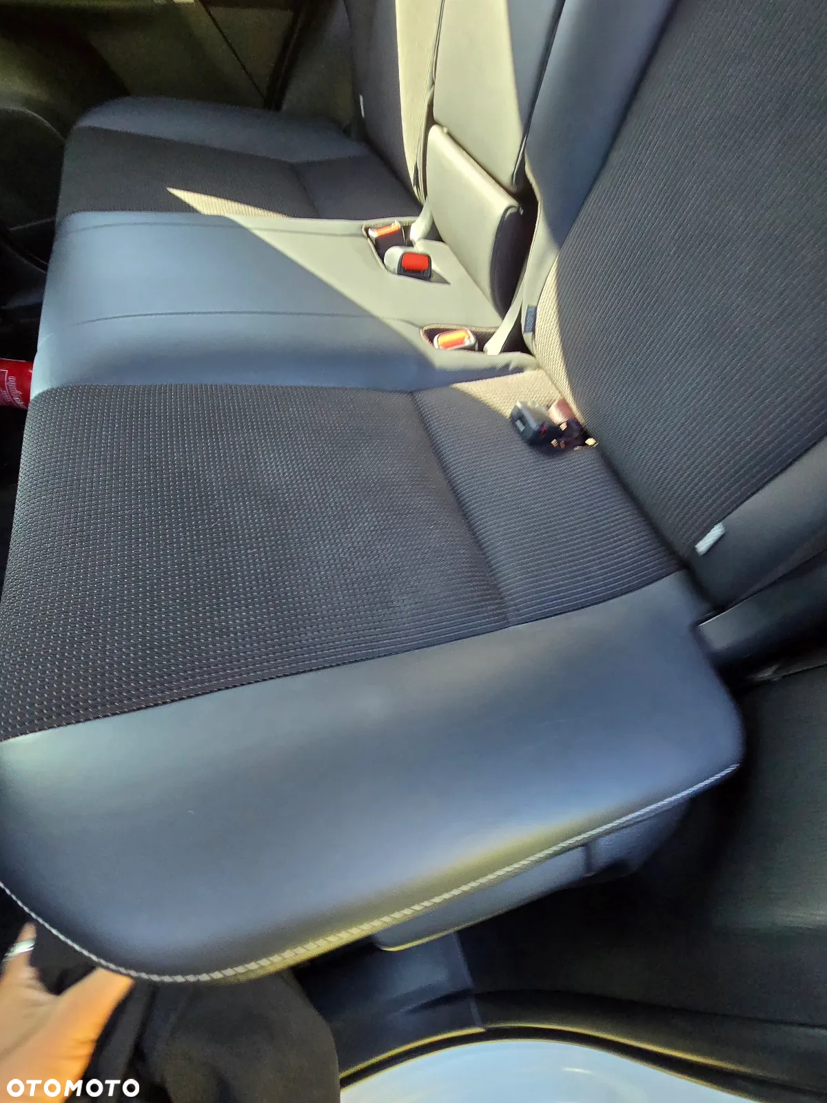 Toyota RAV4 Hybrid Prestige 4x4 - 17
