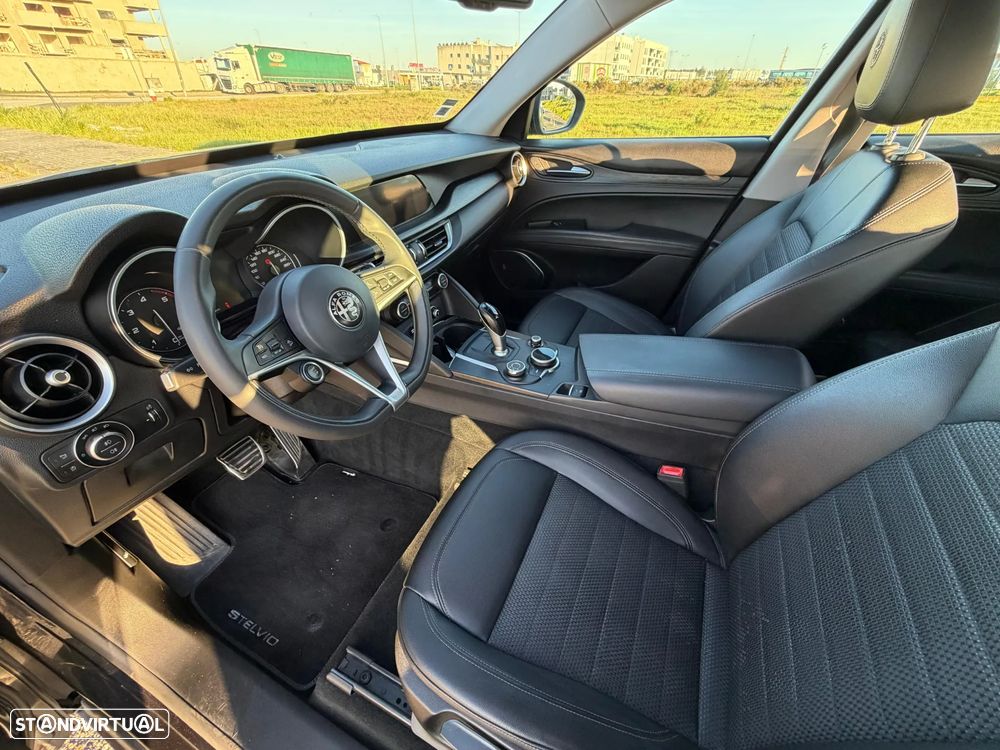 Alfa Romeo Stelvio 2.2 D Super AT8 - 9