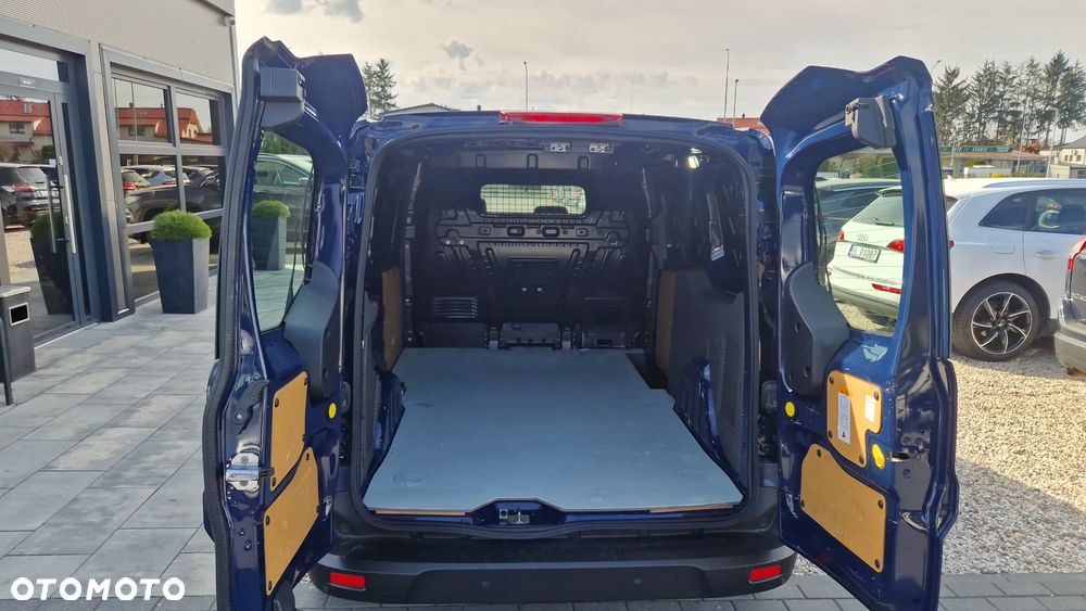 Ford Transit Connect - 21