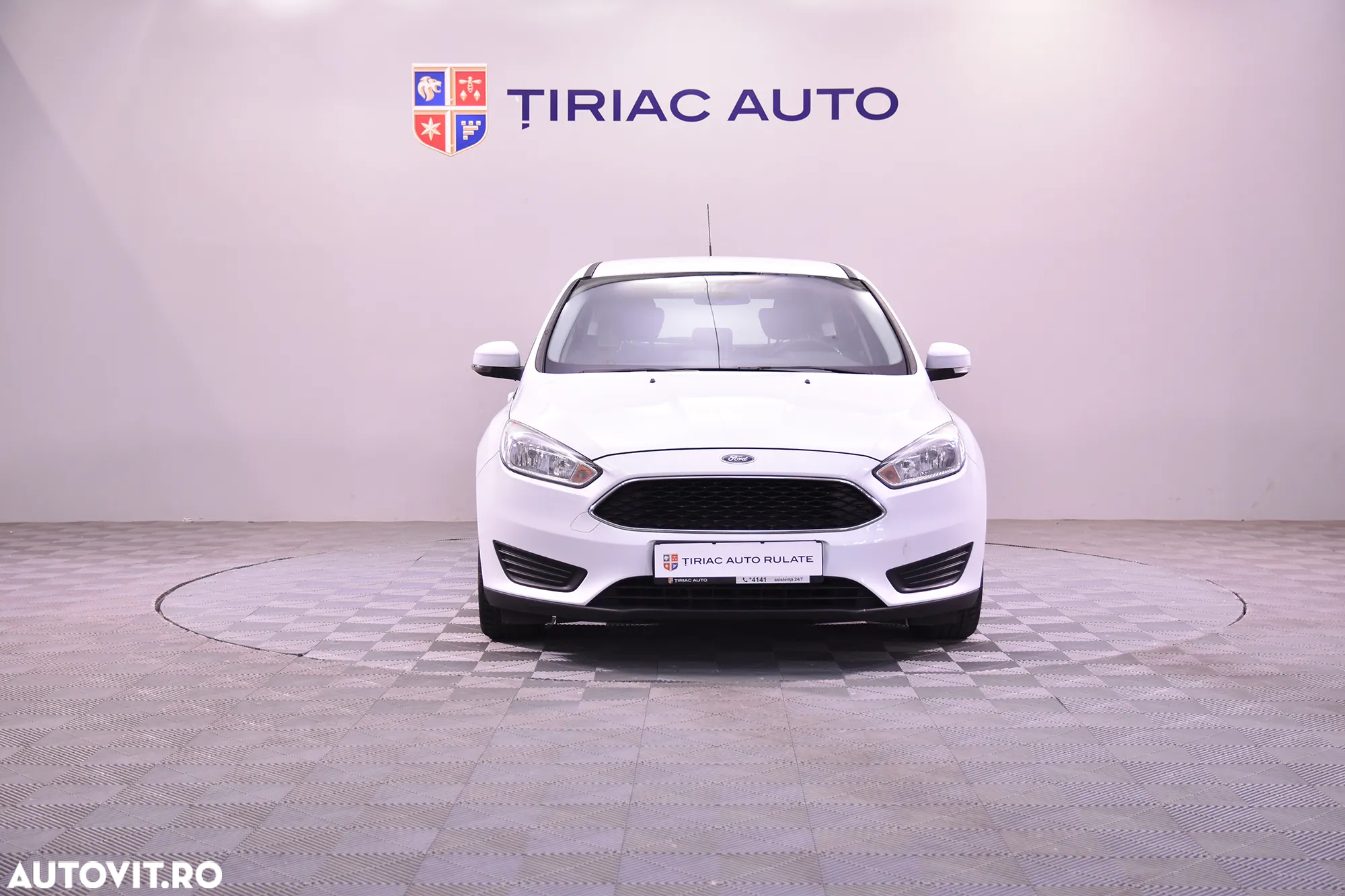 Ford Focus - 8