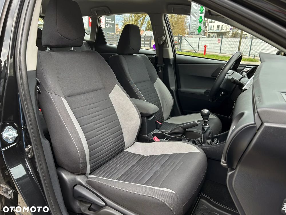Toyota Auris 1.6 Comfort - 9